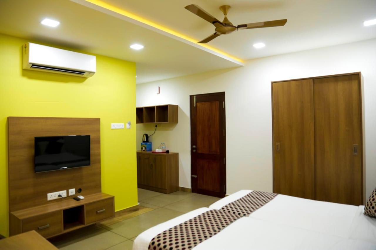 Kb Residency Hotel Kozhikode Bagian luar foto