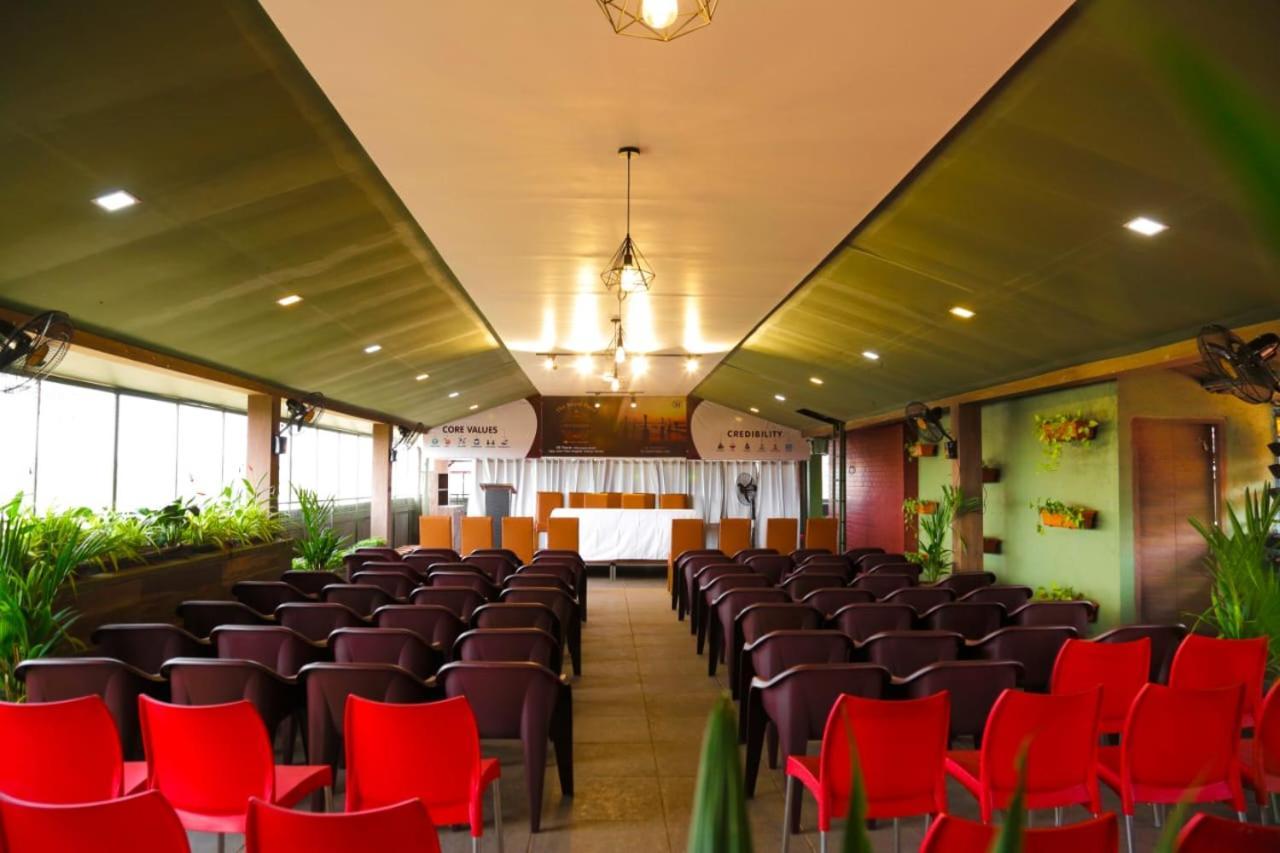 Kb Residency Hotel Kozhikode Bagian luar foto